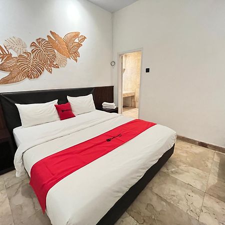 Reddoorz Near Kantor Walikota Manado Eksteriør billede