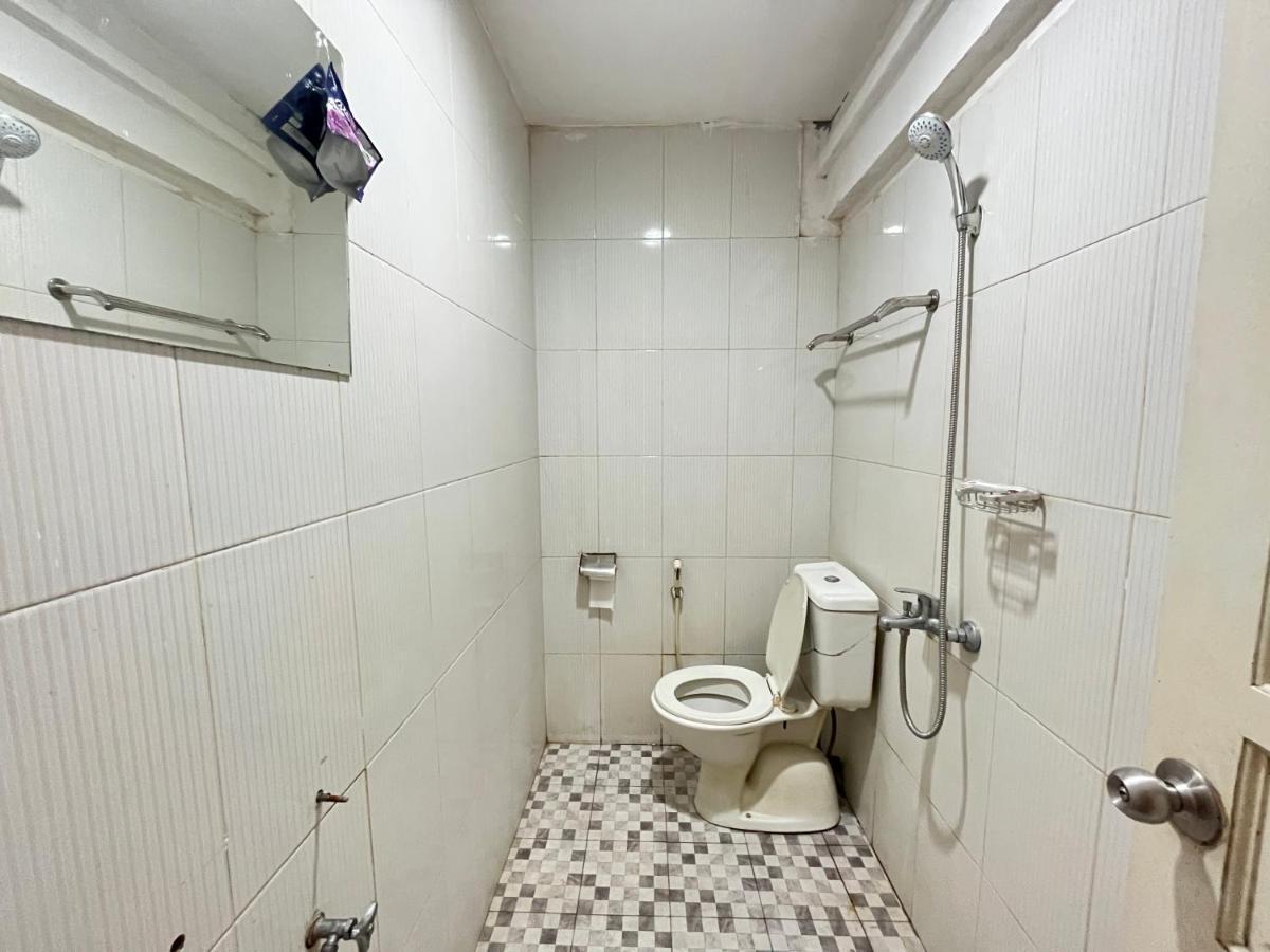 Reddoorz Near Kantor Walikota Manado Eksteriør billede