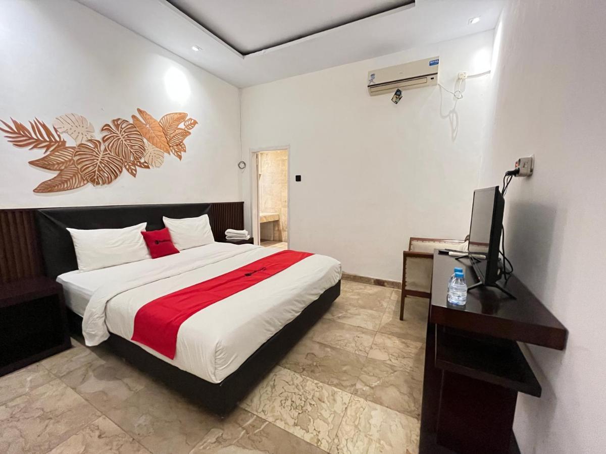 Reddoorz Near Kantor Walikota Manado Eksteriør billede